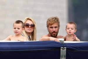 Britney-Spears-Engaged-to-Jason Trawick